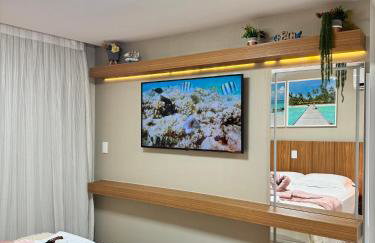 Magnífico APARTAMENTO de Charme - 3 quartos AR CONDICIONADOS SPLIT - Beira Mar, 2 banheiros, 2 Vagas Garagem, 4 Varandas, 2 Elevadores, Redes para Descanso, Wi-Fi, Air Fryer, Disney Plus, HBO Max, Cadeiras de Praia e Caixa Térmica - Photo 4