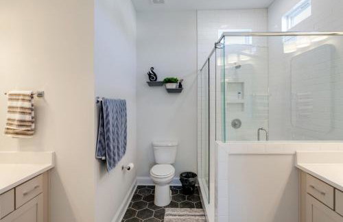 Lakeside Retreat with Boat Dock in Greenwood! - Foto 16