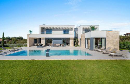 Villa Asmoa for 8 people near Porec with 45 m2 heated pool, wellness & sea view - Foto 10