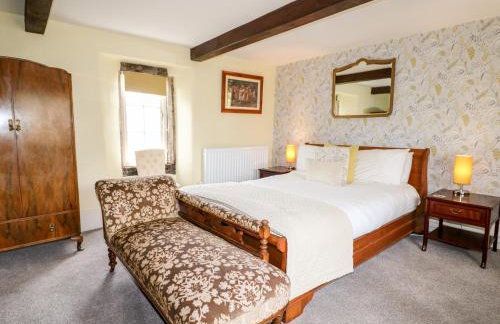 The Farmhouse - Photo 20