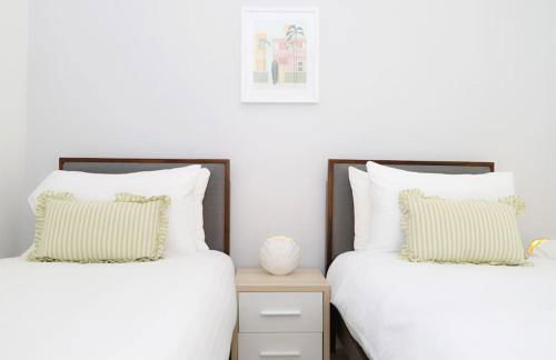 Stylish London Flat with Garden, Close to City - Foto 8