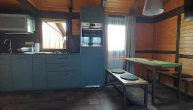 Christinas familienfreundliches Ferienhaus, nah Serengeti Park - Foto 5, stove