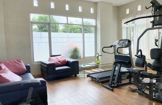 Best Deal and Spacious 2BR at Dian Regency Apartment - Foto 27