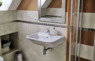 Holiday Home in den Bergen- Villa mit Panoramaterrasse by Interhome - Foto 18