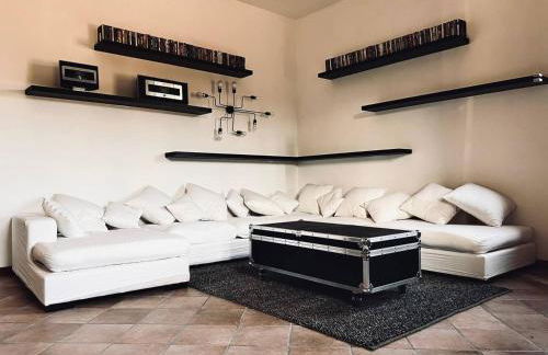 Wow House - Ampia Villa con Piscina e sala giochi - Foto 15