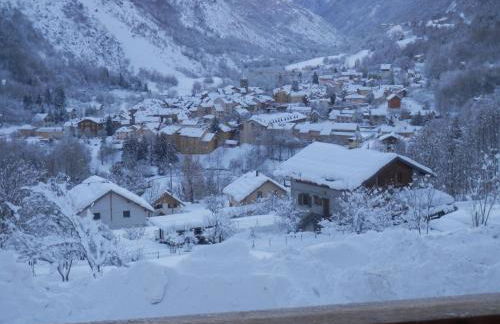 CHALET INDIVIDUEL TRES ENSOLEILLE AU CALME VUE IMPRENABLE - Foto 7