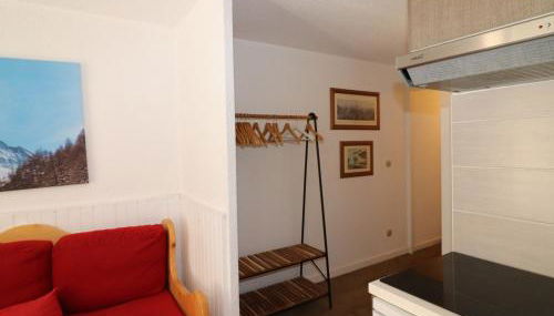 Studio rénové avec balcon, proche pistes, animaux acceptés - FR-1-502-415 - Foto 2