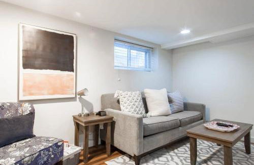 Transit-Friendly Home Old Town Parking - Foto 17