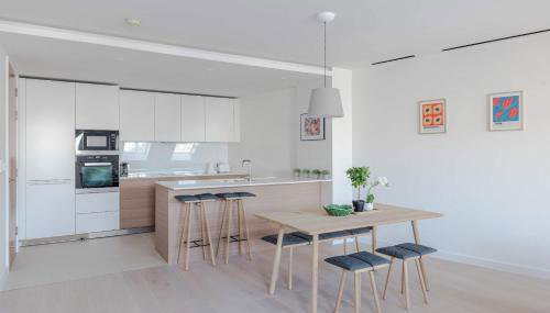 Soho 2-Bed Penthouse - AC - Sleeps 6 - Photo 2
