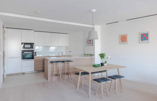 Soho 2-Bed Penthouse - AC - Sleeps 6 - Photo 2