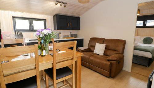 Enia Lodge 2 - Photo 5