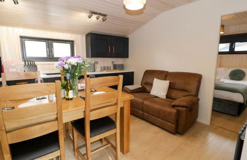 Enia Lodge 2 - Photo 5