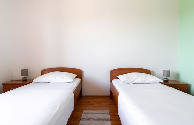 Simplistic Holiday Home in Rogoznica near Sea Beach - Foto 14