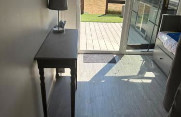 Seaside Escape - Deganwy Beach Cottage - Sea Views & Golf Course Views - Photo 40