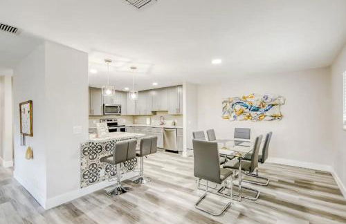 Dog friendly condo with beach access, hot tub, firepit - Foto 73