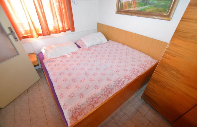 Lovely Apartment in Svinarov Czech Republic near Forest - Photo 7