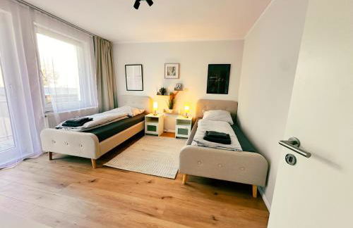 Ochtum Living - Self Check-In mit Smart-TV, zentral, WLAN, Balkon - Foto 1