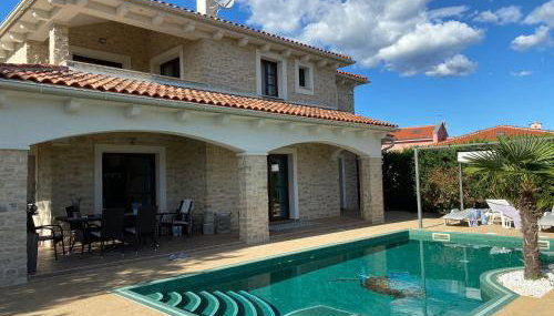Villa Cecilia - 4 bedrooms, 4 bathrooms, inside heated pool, gym - Foto 5