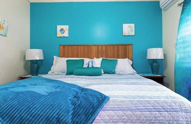 Yancey Largo Villa Perfect Jamaica Ironshore Getaway w Private Pool and Onsite Staff Services by RedAwning - Photo 21