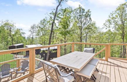 The Lumber Jack Pine Treehouse at Treetop Escapes - Foto 26