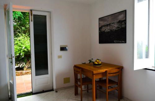 IL GIARDINO SELVATICO DI SUCCELLARIO - APARTMENTS - Foto 25