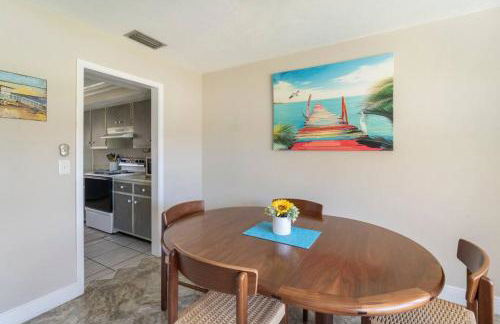 Sunny Cottage with lanai and garage, only 4 miles from Siesta Key - Foto 51
