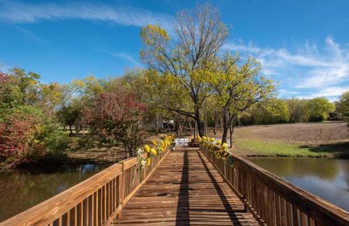 22-Acres Mansion - Pool Party Venue Games & More - Foto 78