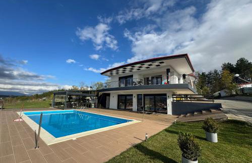 Luxury Villa Rafaela Οικογενειακή βίλα με ιδιωτική πισίνα, BBQ κ παιχνίδια Ιδανική για οικογένειες με παιδια - Foto 74