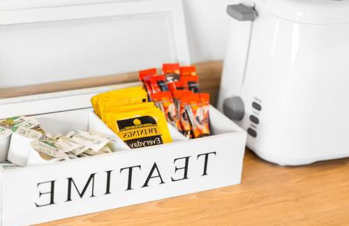 Modern 2 Bed Apartment - Parking - Smart TV - Fast Wi-Fi 27CR - Foto 25