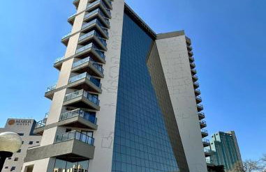 Summit Flat, ótima localização, limpeza diária, academia e piscina - Foto 1