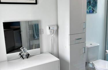 Art Deco One Bedroom Guest Apartment - Foto 3