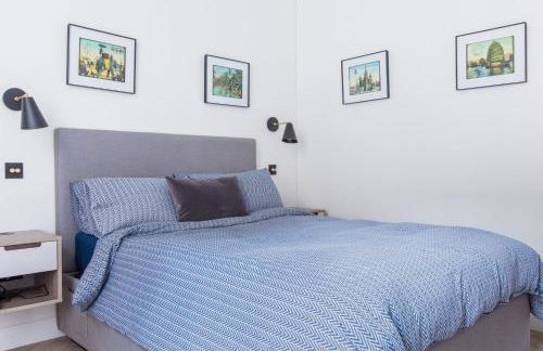 Modern Apartment & Rooms at Charing Cross - Photo 15