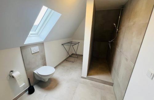 Entire House l 12 Beds l 8 Room l Floor-Heating l WiFi - Foto 9