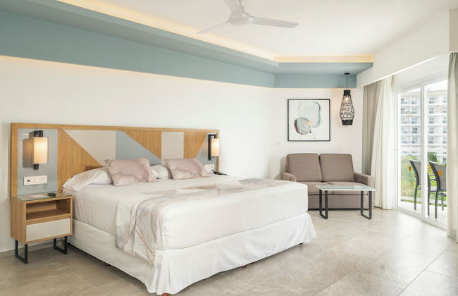 Hotel Riu Caribe - All Inclusive - Photo 11