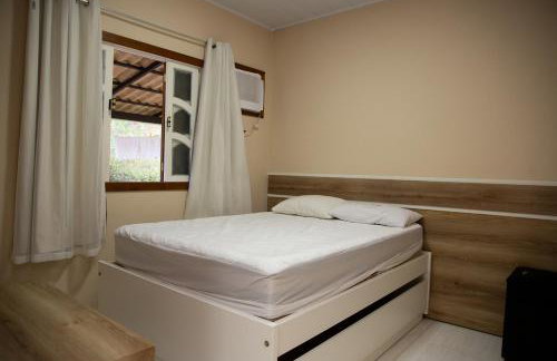 Chalé com Deck e Churrasqueira nas Montanhas - Foto 28