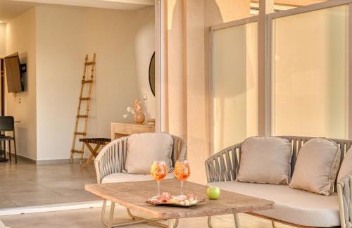 Thimios Suites Adults Only - Photo 48
