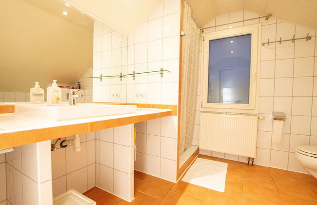 Tolstov-Hotels Beautiful Villa with Big Garden - Photo 35