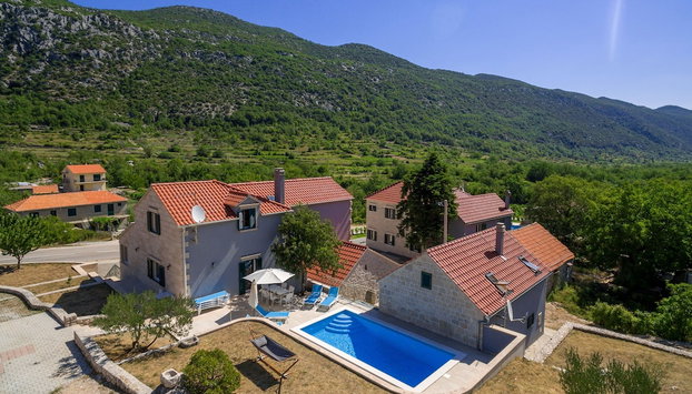 Villa Roglić with Pool and Outdoor Sports Area - Tennis, Mini Golf - Foto 2, Imagen principal