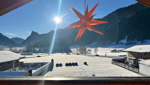 Ferienwohnung Bergblick für bis 13 oder 14 Personen mit 5 Schlafzimmer und 3 Bäder - Foto 3