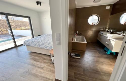 Luxury villas with heated pool & panoramic ocean & valley views - Foto 74