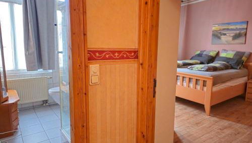 135qm 4 Zimmer Ferienwohnung in Stadtnähe, Wintergarten Parkplatz - Photo 3