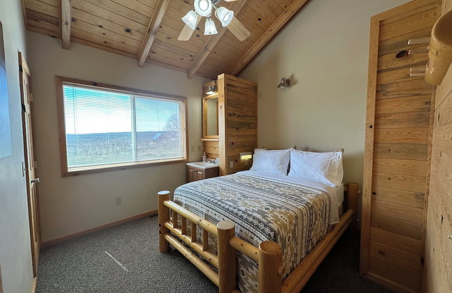 Mount Peale Country Inn near Moab - Photo 31