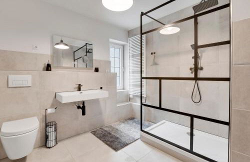 Stilvolle Apartments mit Kamin - Schlossblick und großer Terrasse 2-4 Zimmer 50-140qm - nahe A1 und Schloss Burg - Köln - Foto 34