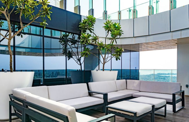 Pristine Cozy One Bedroom Suite - Photo 21