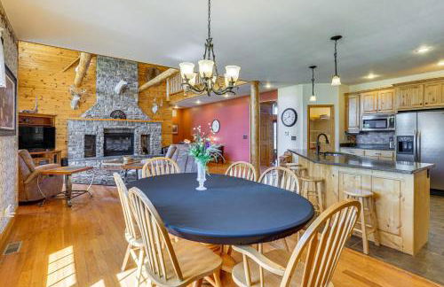 Game Room, Deck and Yard Lake of the Ozarks Retreat - Foto 4