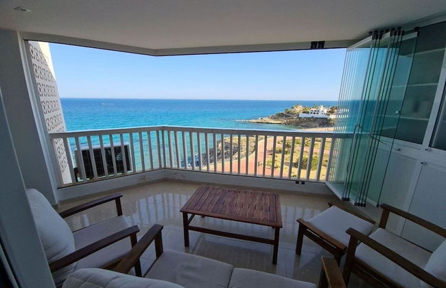 Luxurious 1st Line Top-floor Apartment With Direct Sea Access - Photo 6