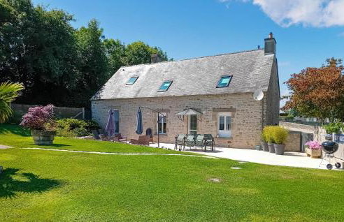 3 Bedroom Nice Home In Saint-Marcouf - Foto 1