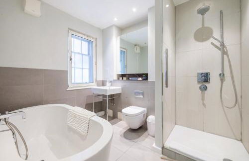 Welcome London St Martin's - Photo 56