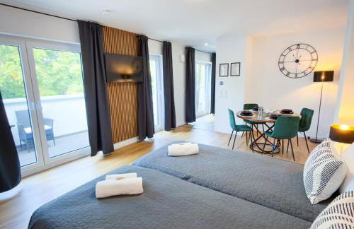 ImmoStay #3 - Penthouse mit zwei Balkonen & Seeblick, Parking & WiFi - Foto 11