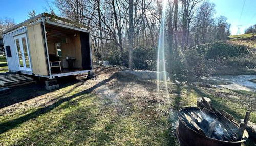 Friendsville Renovated Container Rental, for True Glamping Experiences in Maryland - Foto 4